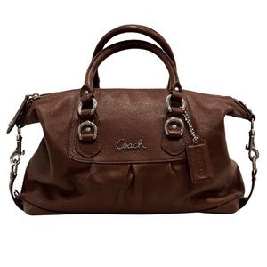 Coach | Creamy Chocolate Purse | Classic Look | Medium size |